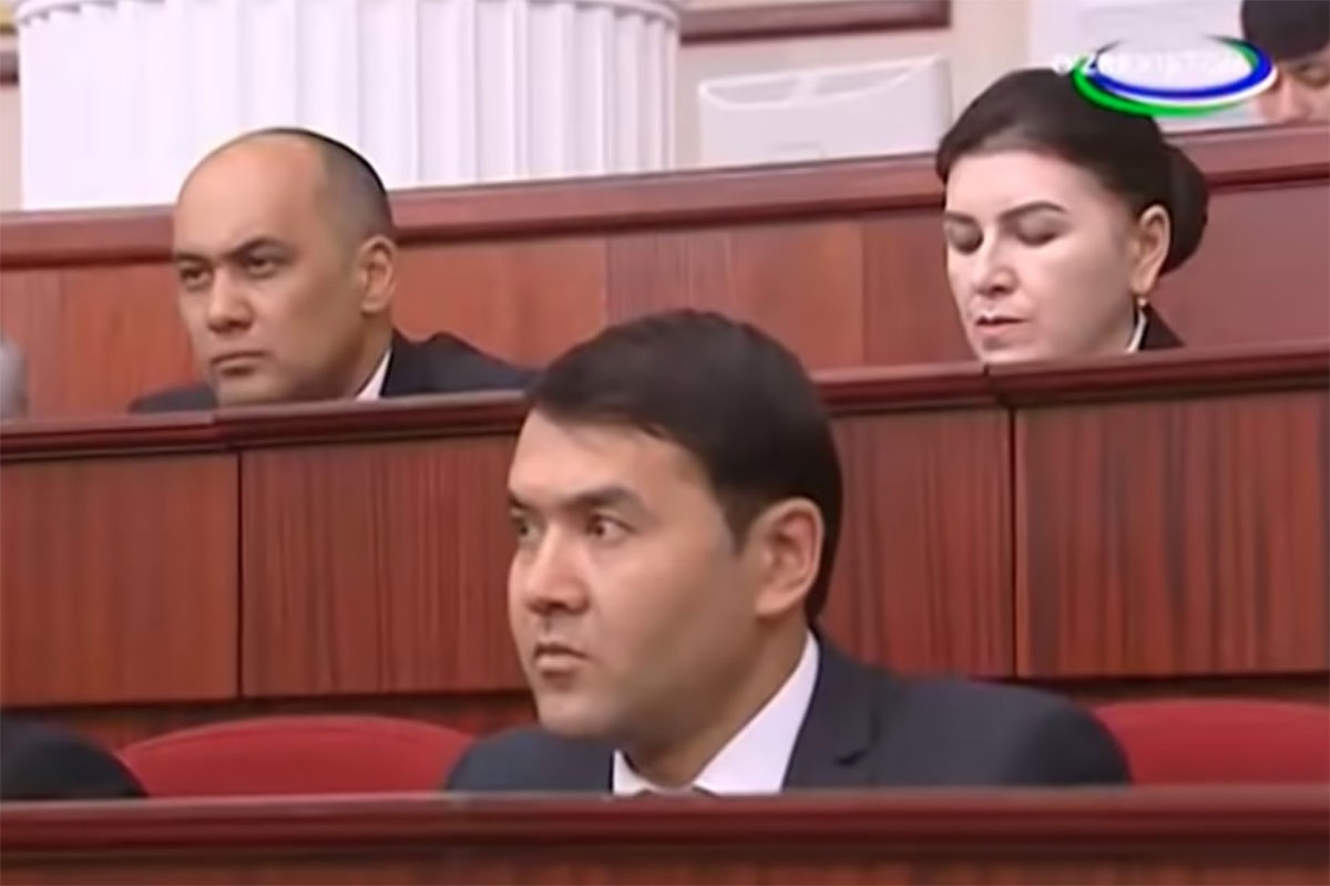 Rasul Kusherbayev Oliy Majlis palatalarining 2016-yil 8-sentabr kuni bo‘lib o‘tgan qo‘shma majlisida.