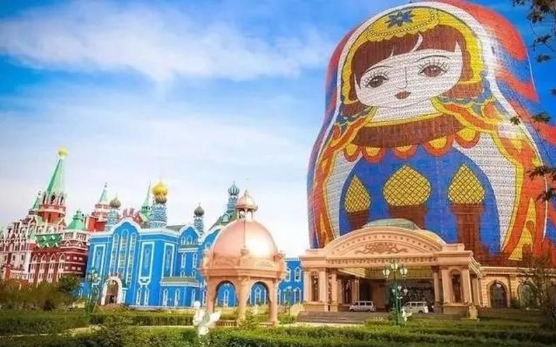 “Matryoshka” mehmonxona, skripka ko‘rinishidagi uy: Xitoyda eng ko‘rimsiz inshootlar an’anaviy tanlovi o‘tkazilmoqda (foto)