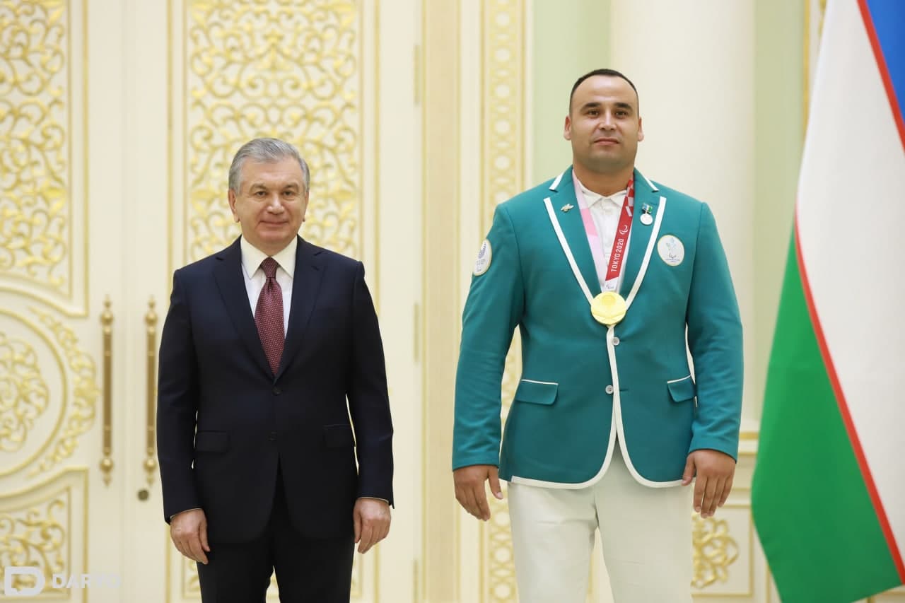 Президент икки карра Паралимпия чемпиони Ҳусниддин Норбеков билан