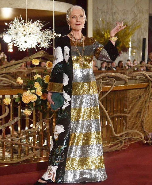 Май Dolce & Gabbana Alta Moda кўргазмасида модель сифатида, 2018 йил 8 апрель