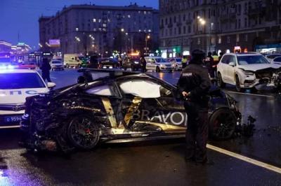 Moskvada bloger Said Gubdenskiy boshqaruvidagi mashina YTHga uchradi. Bloger voqea joyida, uning hamrohi shifoxonada vafot etdi