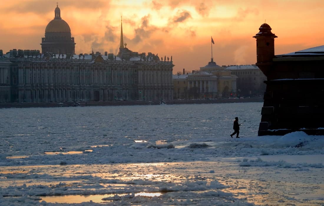 Sankt-Peterburgda 2-dekabrdan 3-dekabrga o‘tar kechasi havo harorati keskin sovidi.