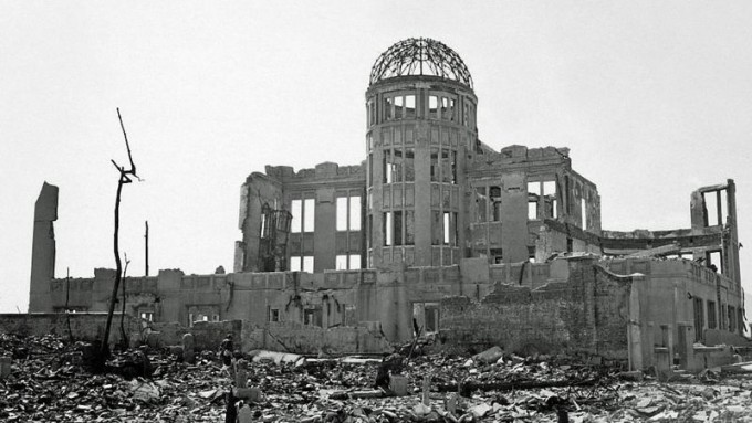 Атом бомбаси ташлангандан кейинги Хиросима шаҳри