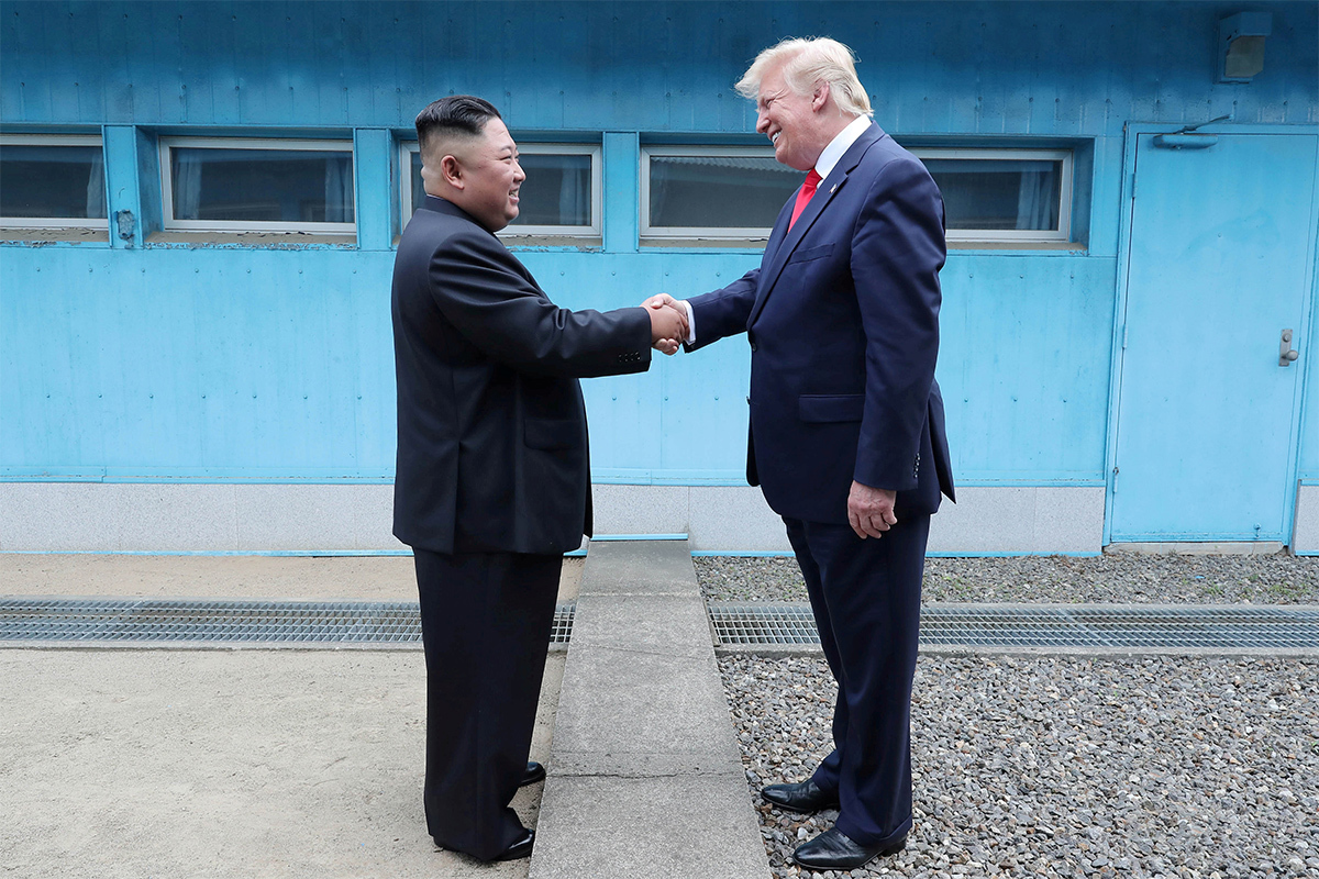 Kim Chen Inning Donald Tramp bilan KXDR va Janubiy Koreya chegarasidagi uchrashuvi