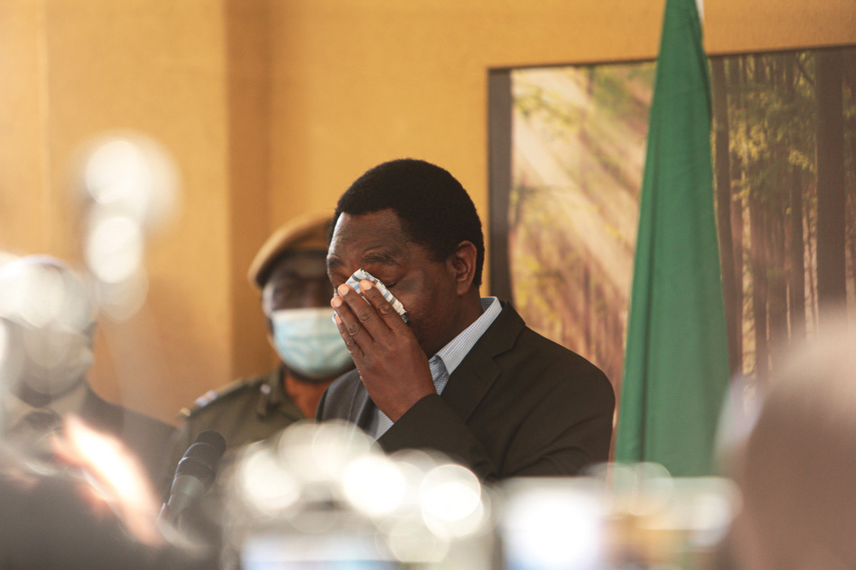 Xichilema prezidentlikka saylanguniga qadar besh marta saylovlarda nomzod sifatida qatnashgan va har safar mag‘lub bo‘lgandi.