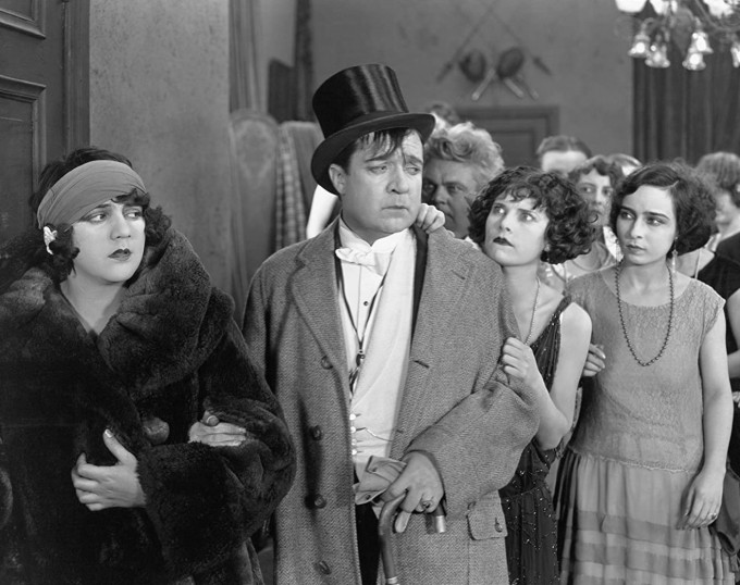 «Парижлик хоним» фильмидан кадр, 1923 йил