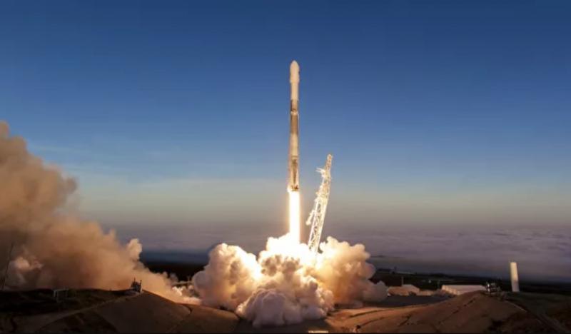 SpaceX Украинанинг «Сич-2-30» сунъий йўлдошини орбитага олиб чиқди
