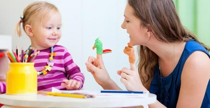 Qanday o‘yinlar bolaning nutqi rivojlanishiga yordam beradi?