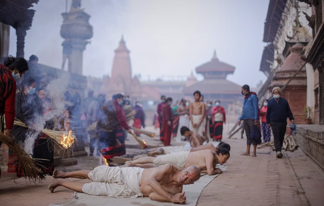 Nepalda Madhav Narayan hind festivali o‘tkazilmoqda. Butun bir oy davom etadigan bayramda dindorlar ibodatxonalarni ziyorat qiladi va turli marosimlar bajaradi.