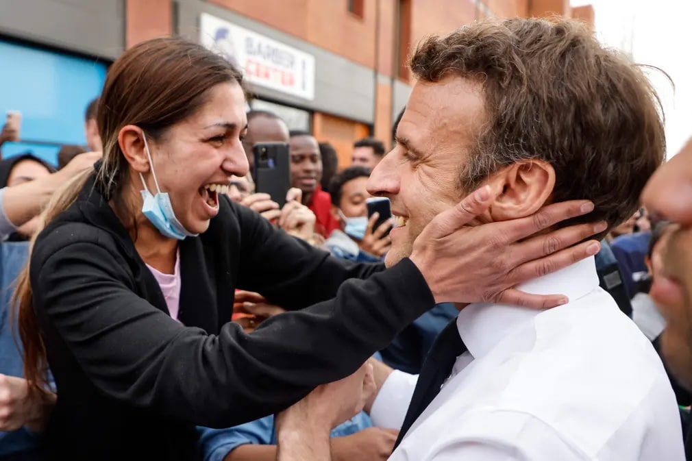 Франция президенти Эммануэль Макронни сайловолди ташвиқоти пайтида кутиб олган тарафдори.