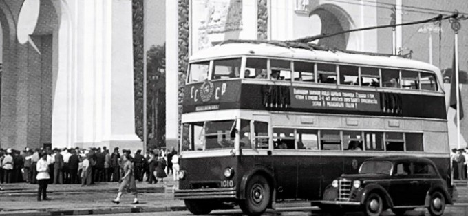 SSSRda yaratilgan ikki qavatli trolleybus — YTB-3
