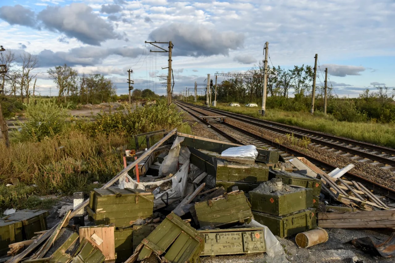 Украина армиясининг қарши ҳужуми пайтида ташлаб кетилган рус қўшинлари позицияси.