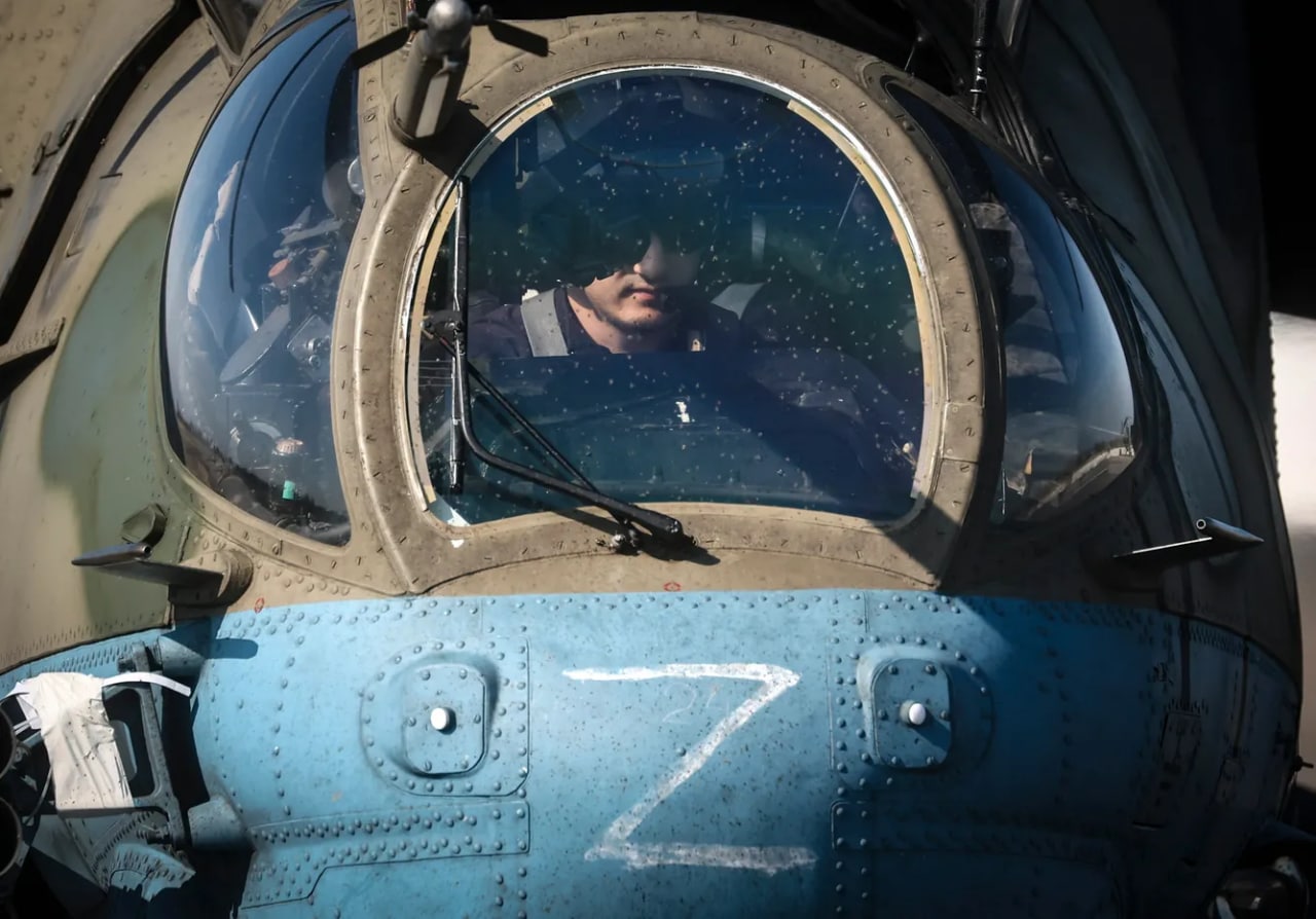 Россия кучларининг Ми-24 самолёти.