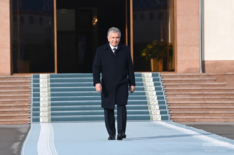 Shavkat Mirziyoyev Fransiyaga jo‘nab ketdi