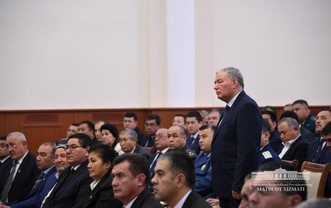 Farhod Ermanov 2018-yil 30-noyabr kuni xalq deputatlari Xorazm viloyati kengashining navbatdan tashqari sessiyasida