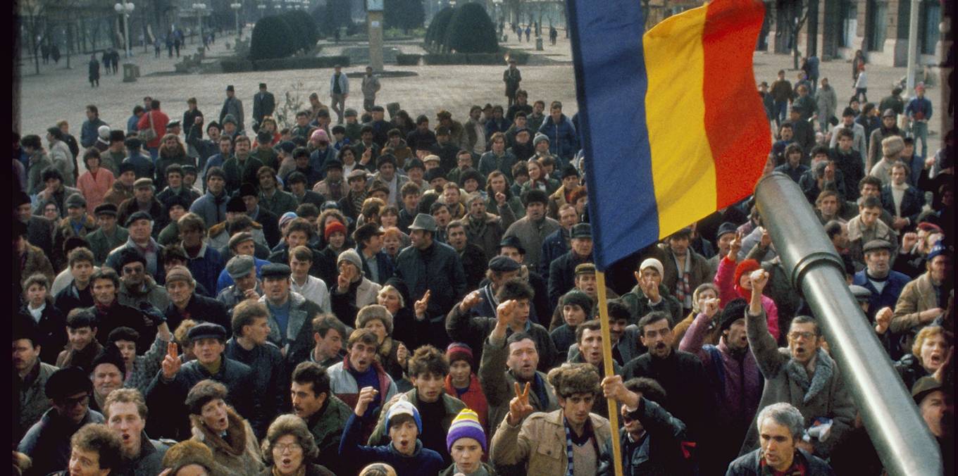 Пройти революция. Свержение Чаушеску в Румынии (1989). Революция в Румынии 1989 года. Секуритате Бухарест 1989. Румыния в 1989 году.