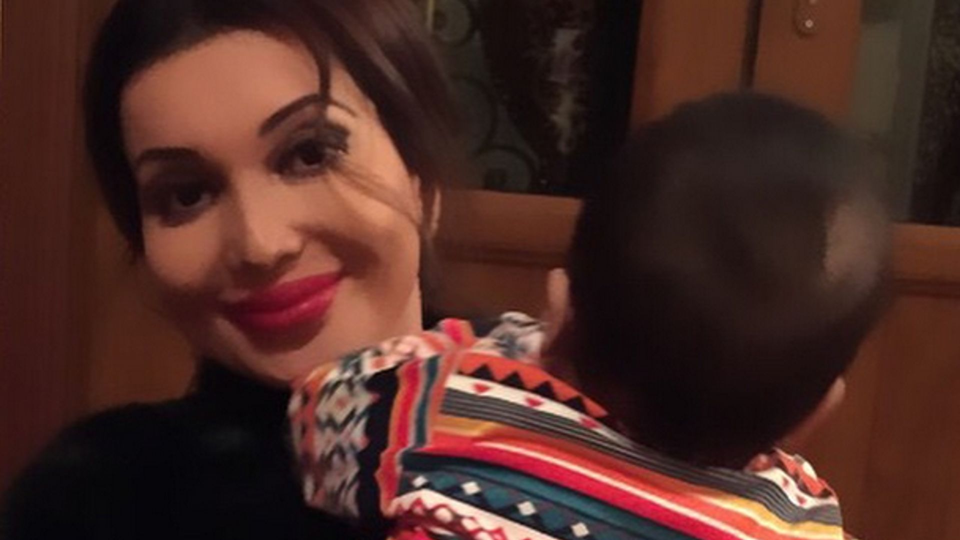 Rus uyida jinsiy aloqa