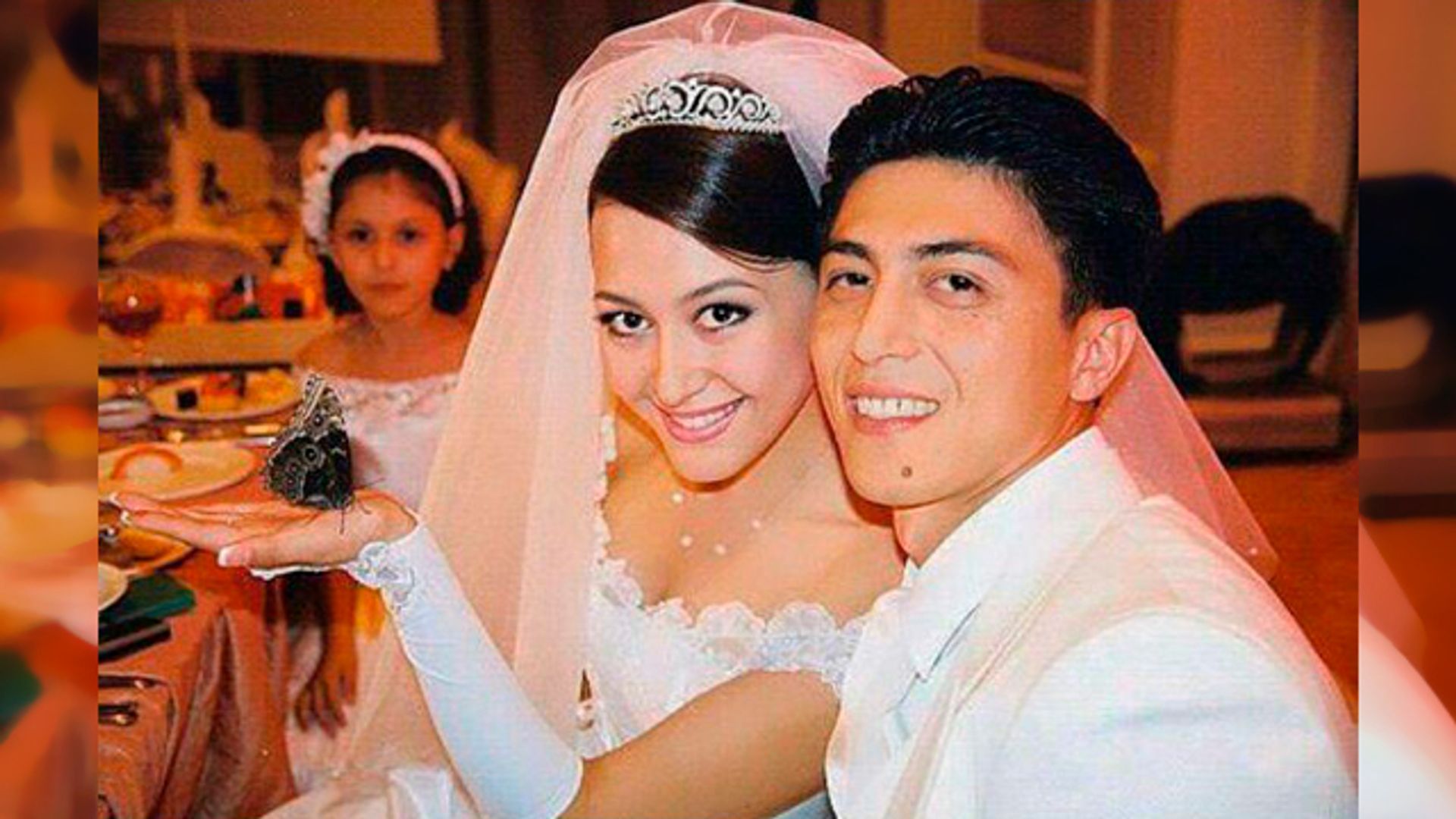 Liza Enn bilan jamoat oldida jinsiy aloqa