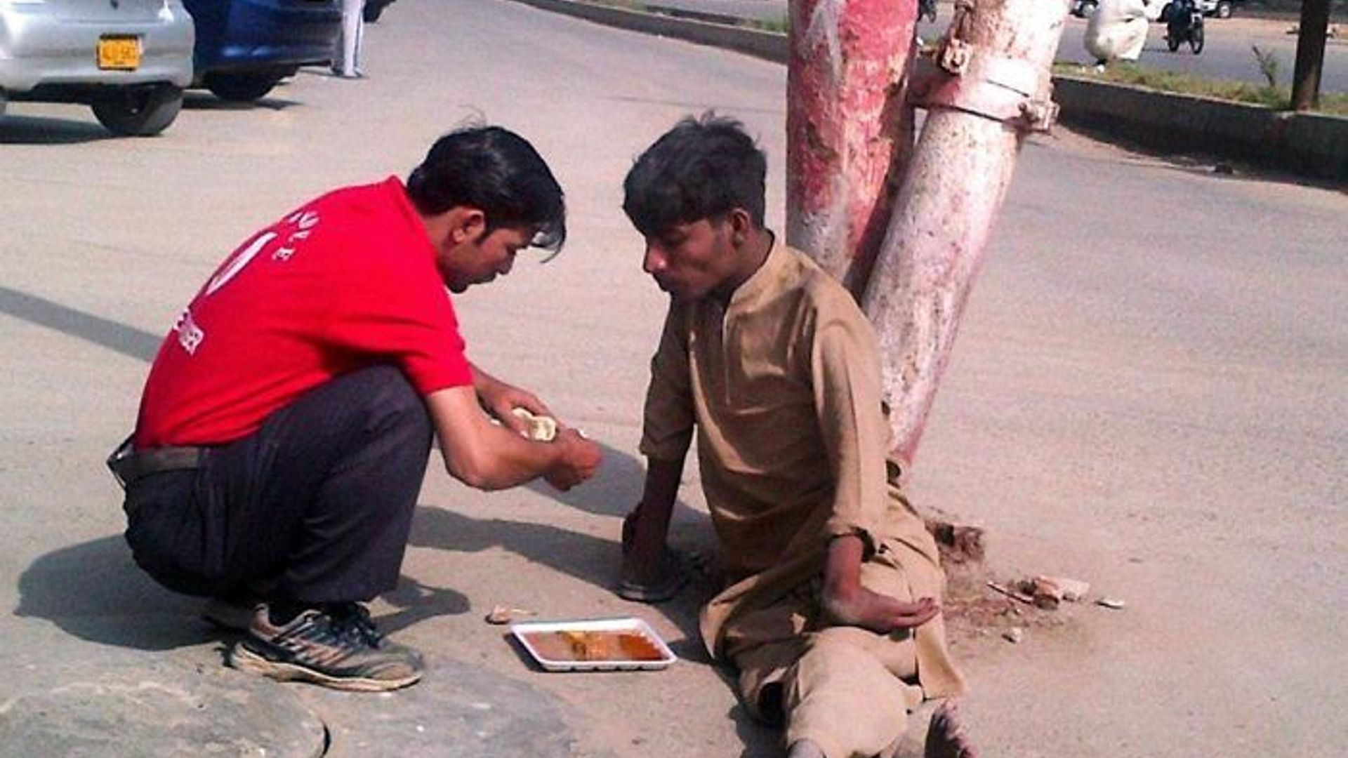 Topni oyoq osti qilish