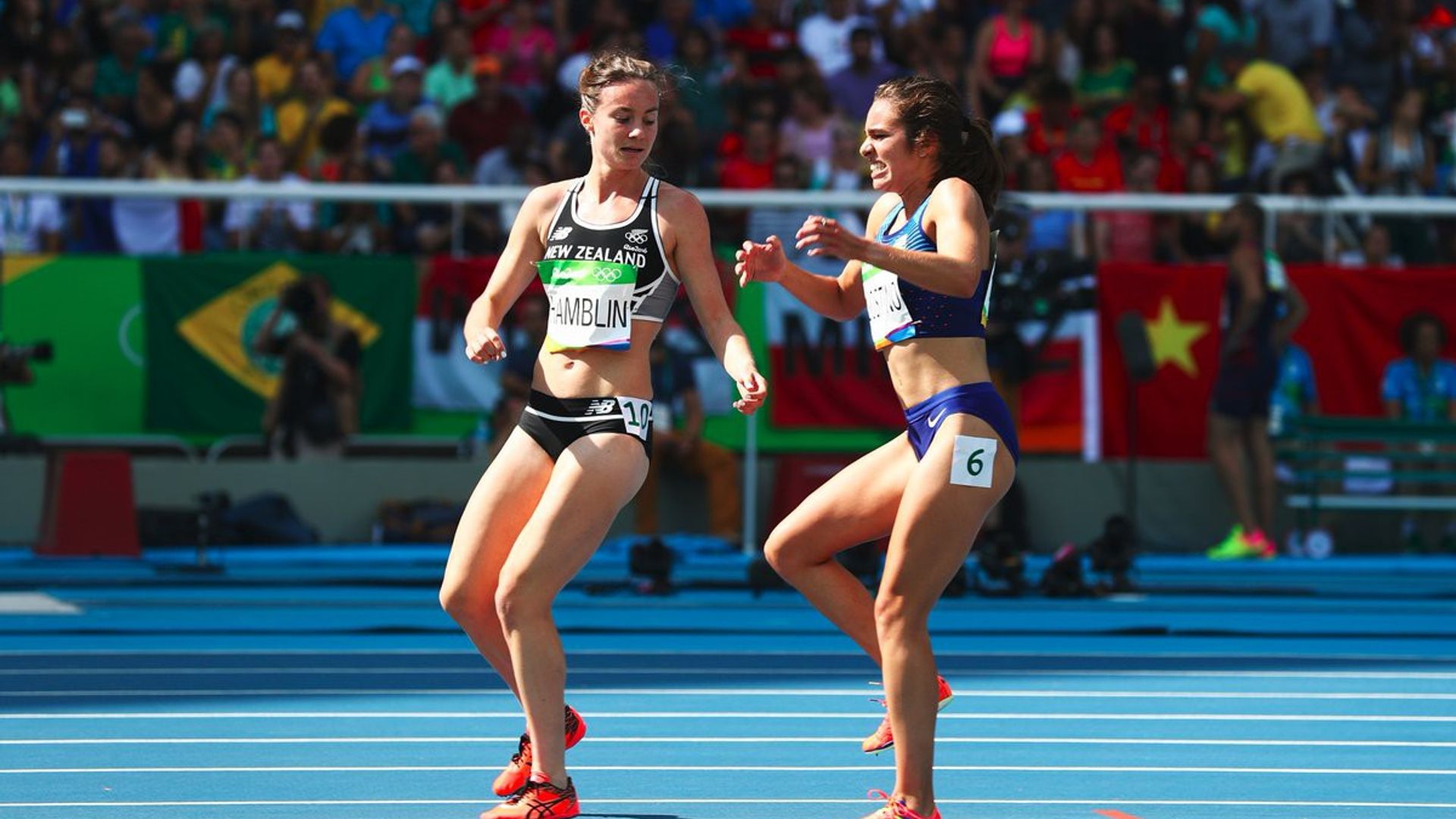 Porno milf uzun oyoqlari pantyhose