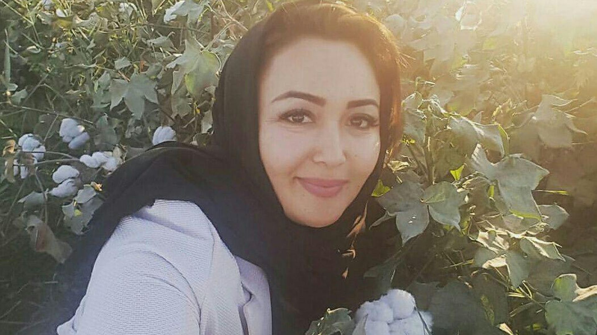 Mast xotinini qoshnisiga berdi (porno)