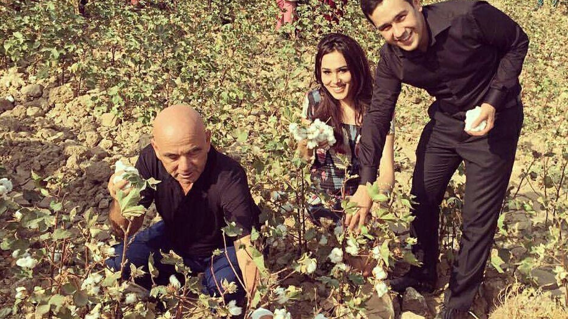 Xaritada etekdagi fotosuratlar