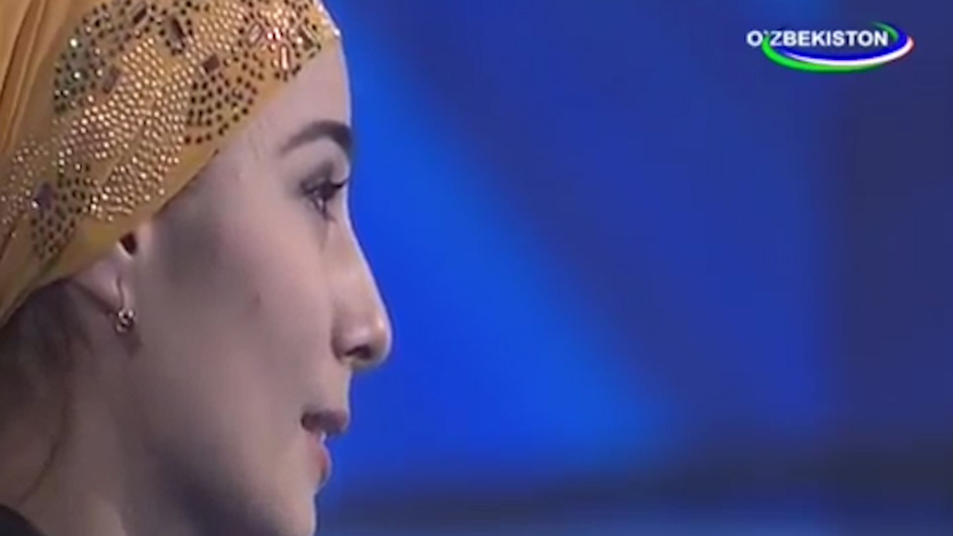 Italiyalik mashhurlarning erotik fotosuratlarini koring