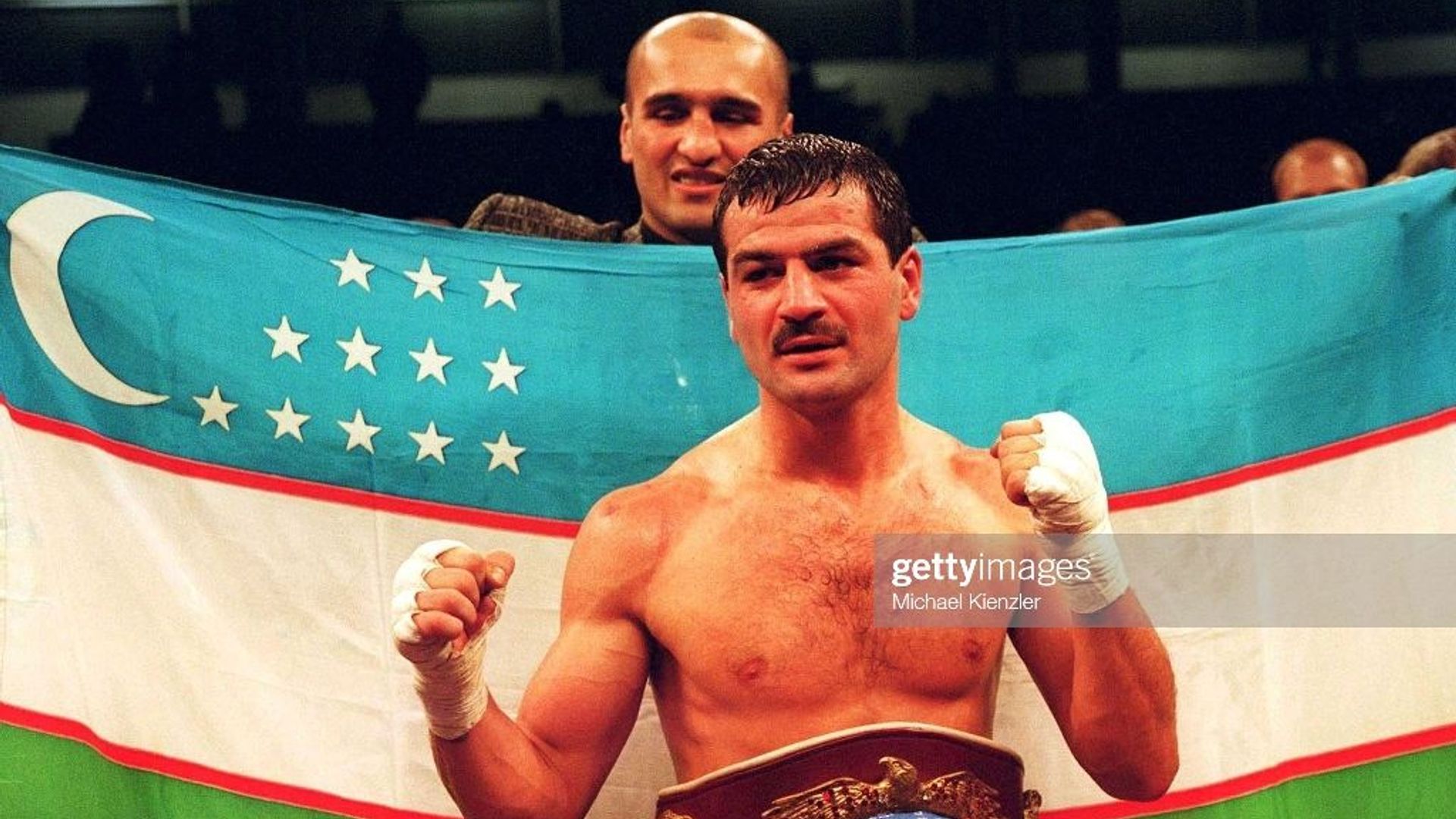 Qozonda transseksual