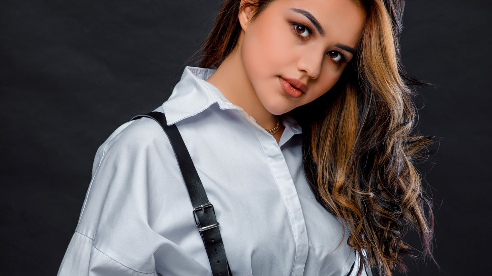 Xotinim VKontakteda eshakka urildi