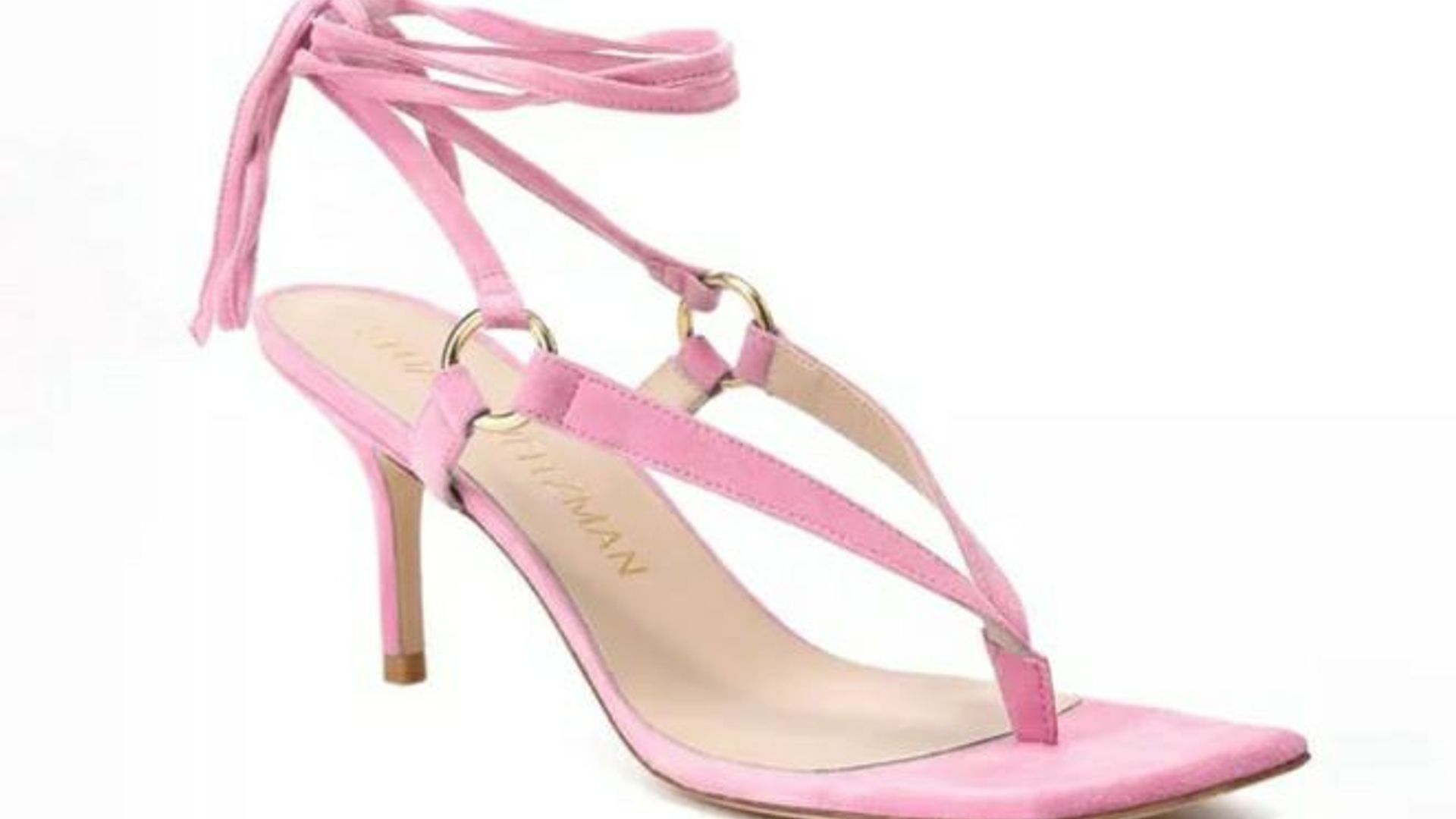 Oyoqlarini pantiesda yoyadi