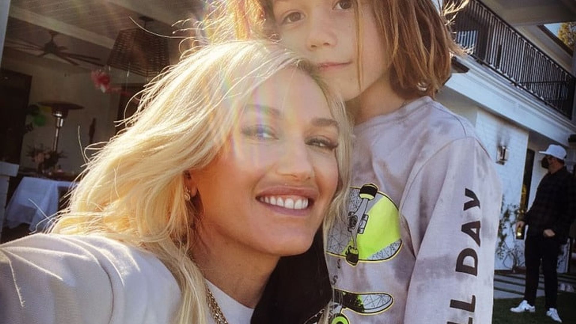 Internetga tasodifan sizib chiqqan shaxsiy ruscha video.