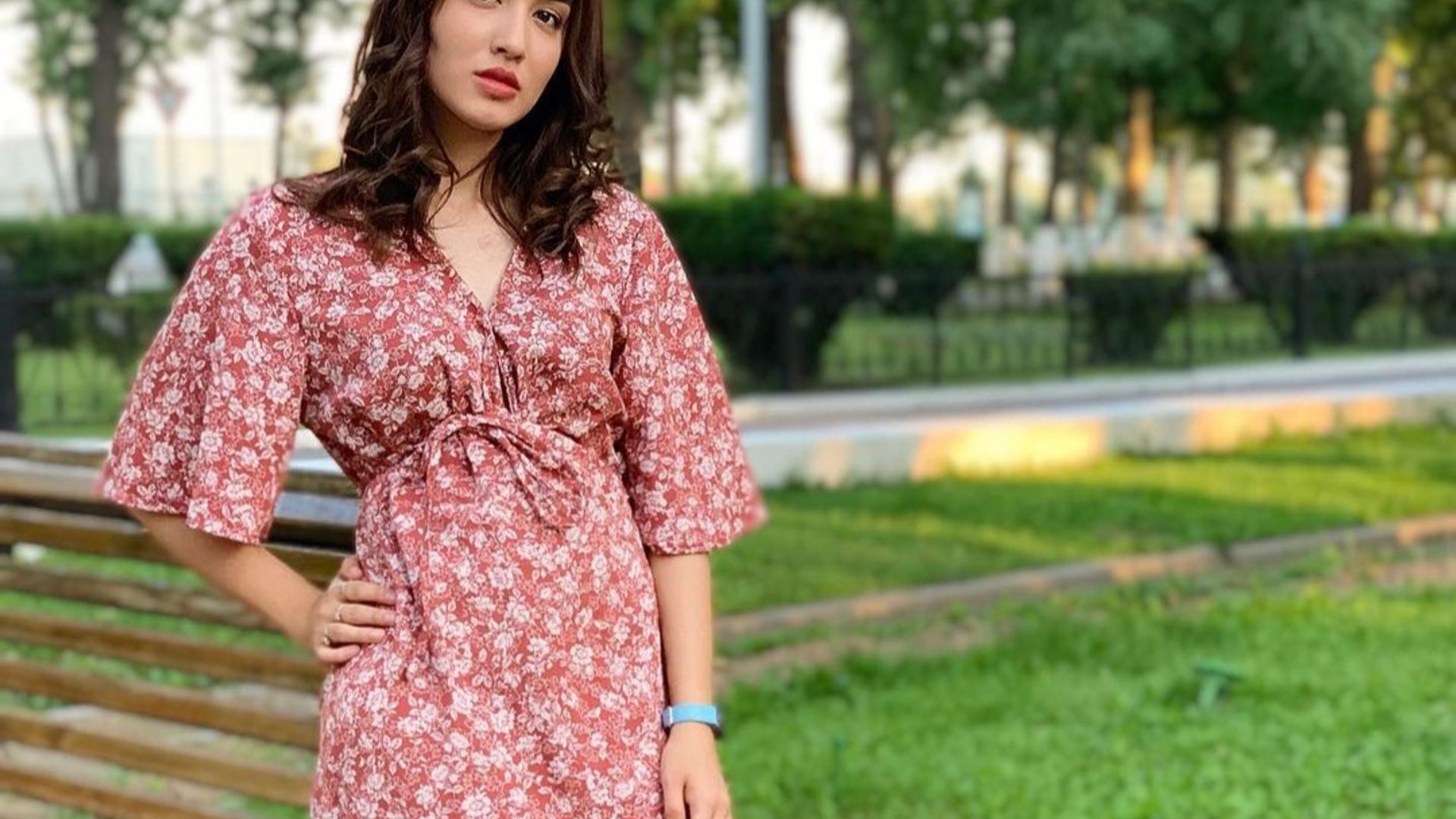 Ular toplarni boglab, oqimni ulashdi.