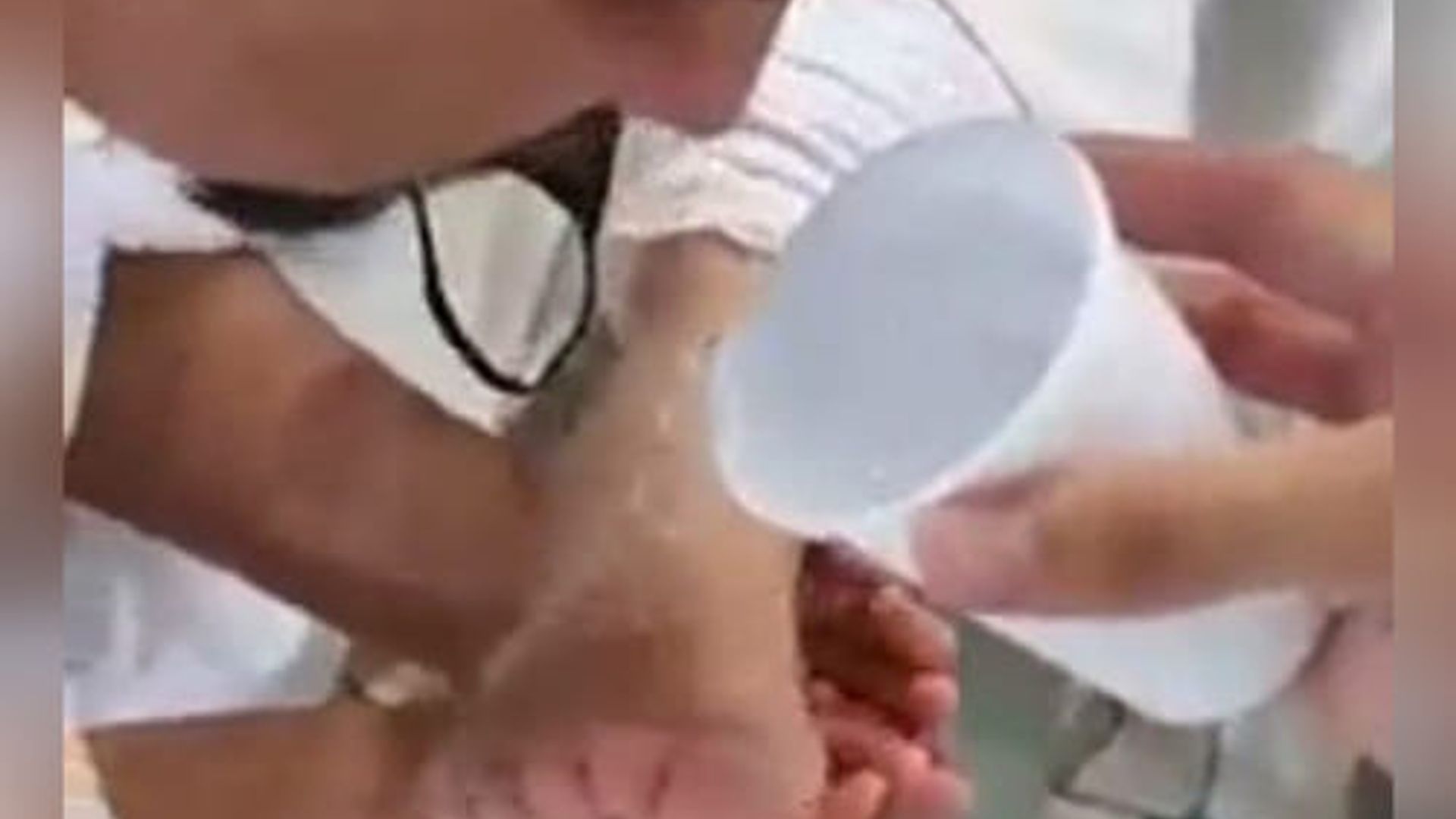 Nina Mersedes bilan virtual jinsiy aloqa