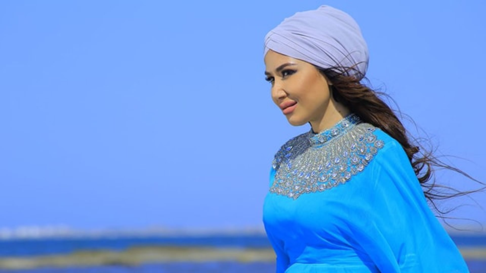 Xonanda Zara yalangoch