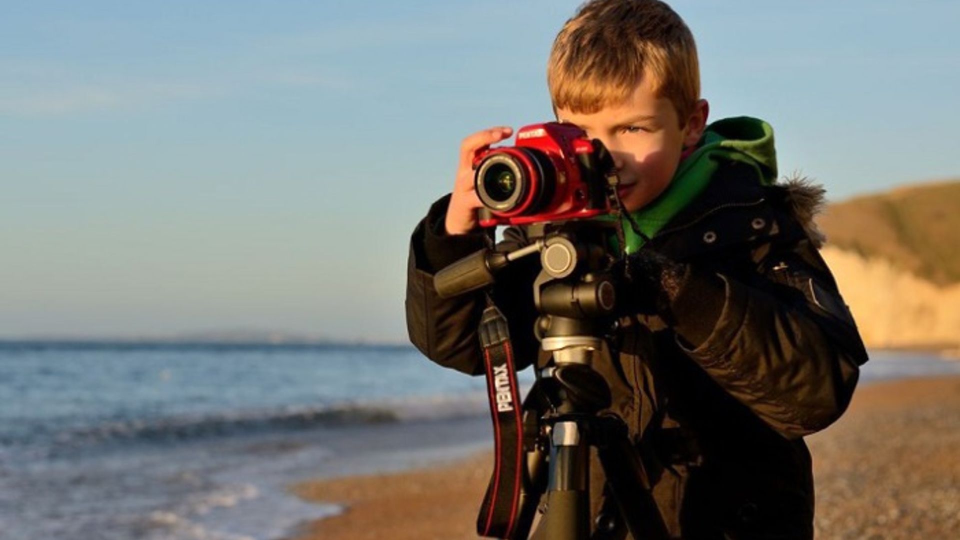 Tashqi yoruglik oqishi fotosurati Tashqi yoruglik oqishi fotosurati