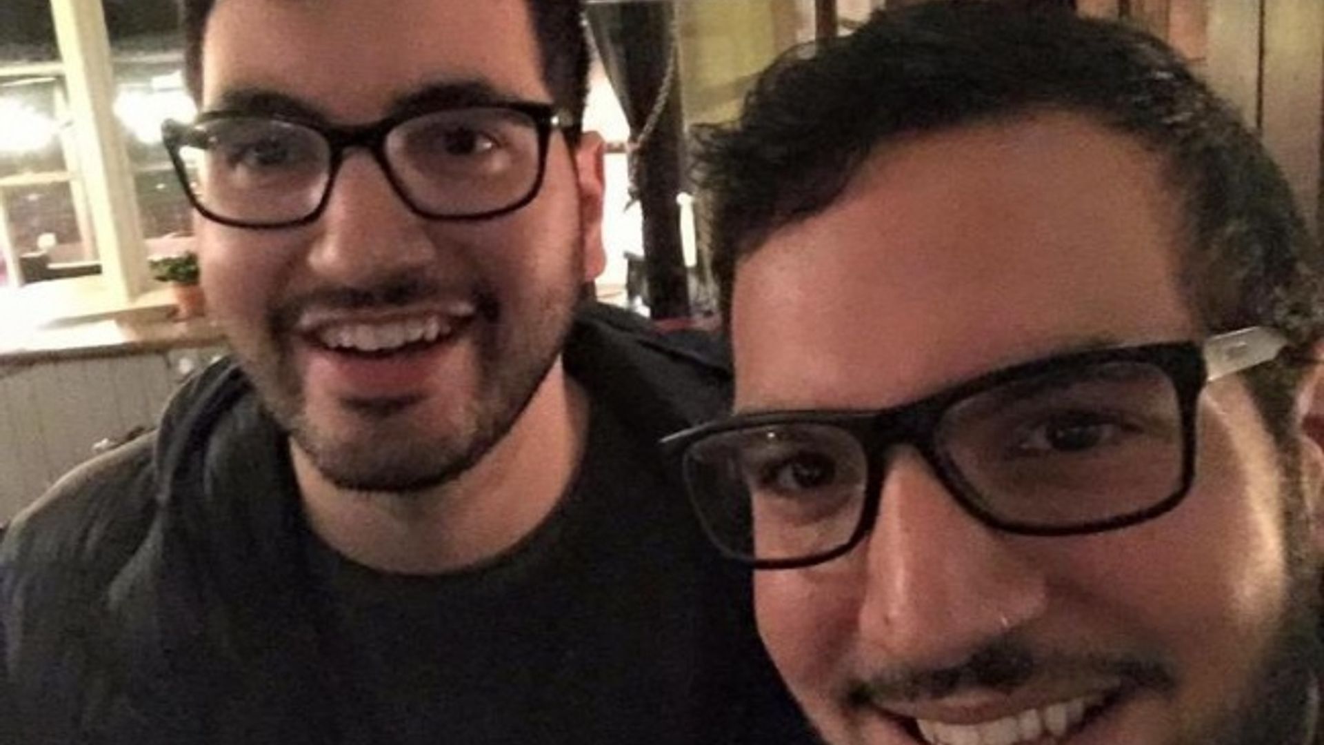 Neylon taytlardagi transvestitlarning fotosuratlari yaponcha orgazm