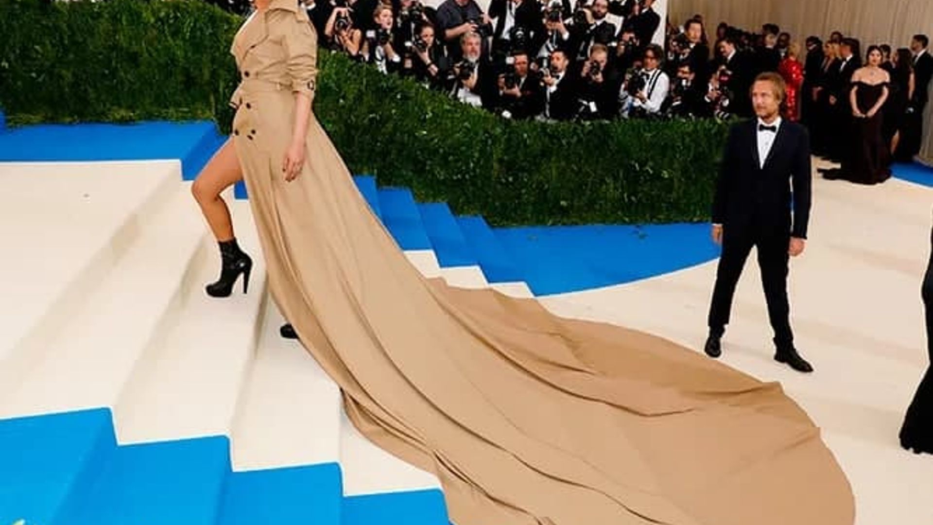 Svingerlar kimlar? Jinsiy aloqada bolgan seksual rohibalar