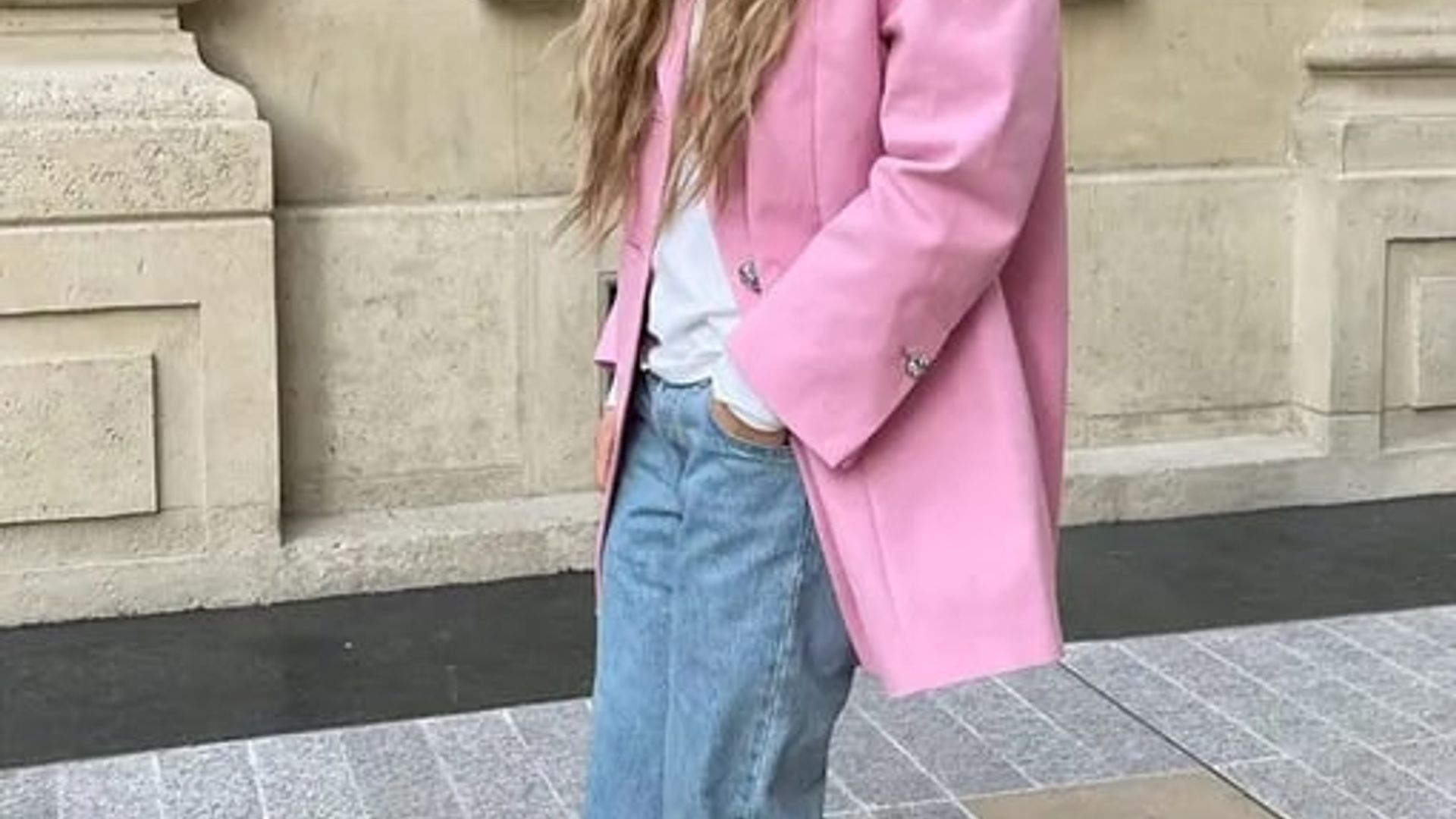 jinsiy aloqa yulduzi Karin Shubert Porno metroda sikilgan