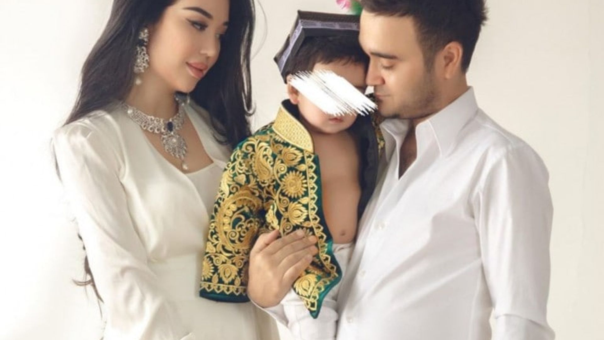 Kokrakli xotin erini silkitadi Oltin dush pornosini onlayn tomosha qiling