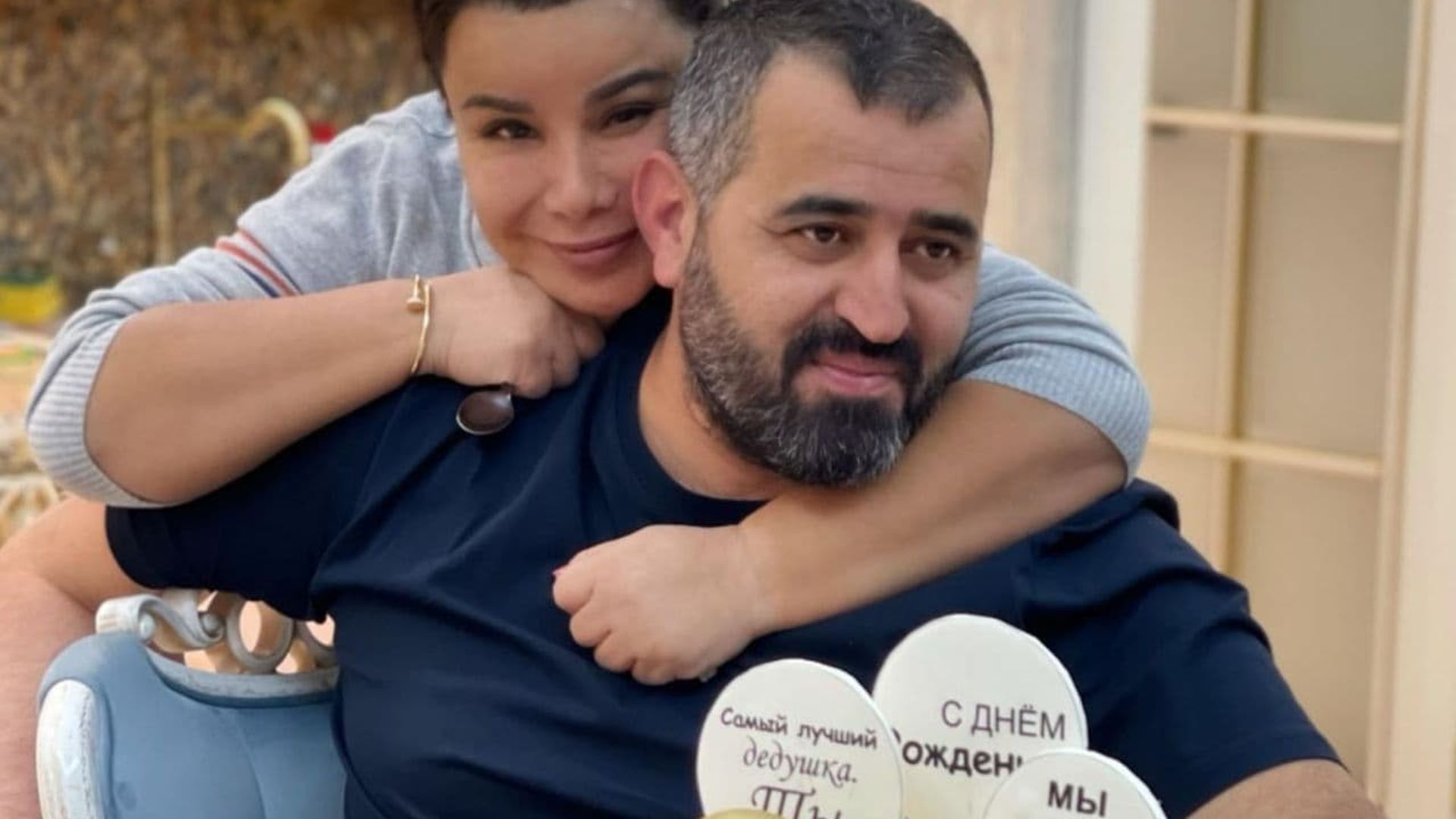 Yetuklar porno tomosha Momiq eshaklar