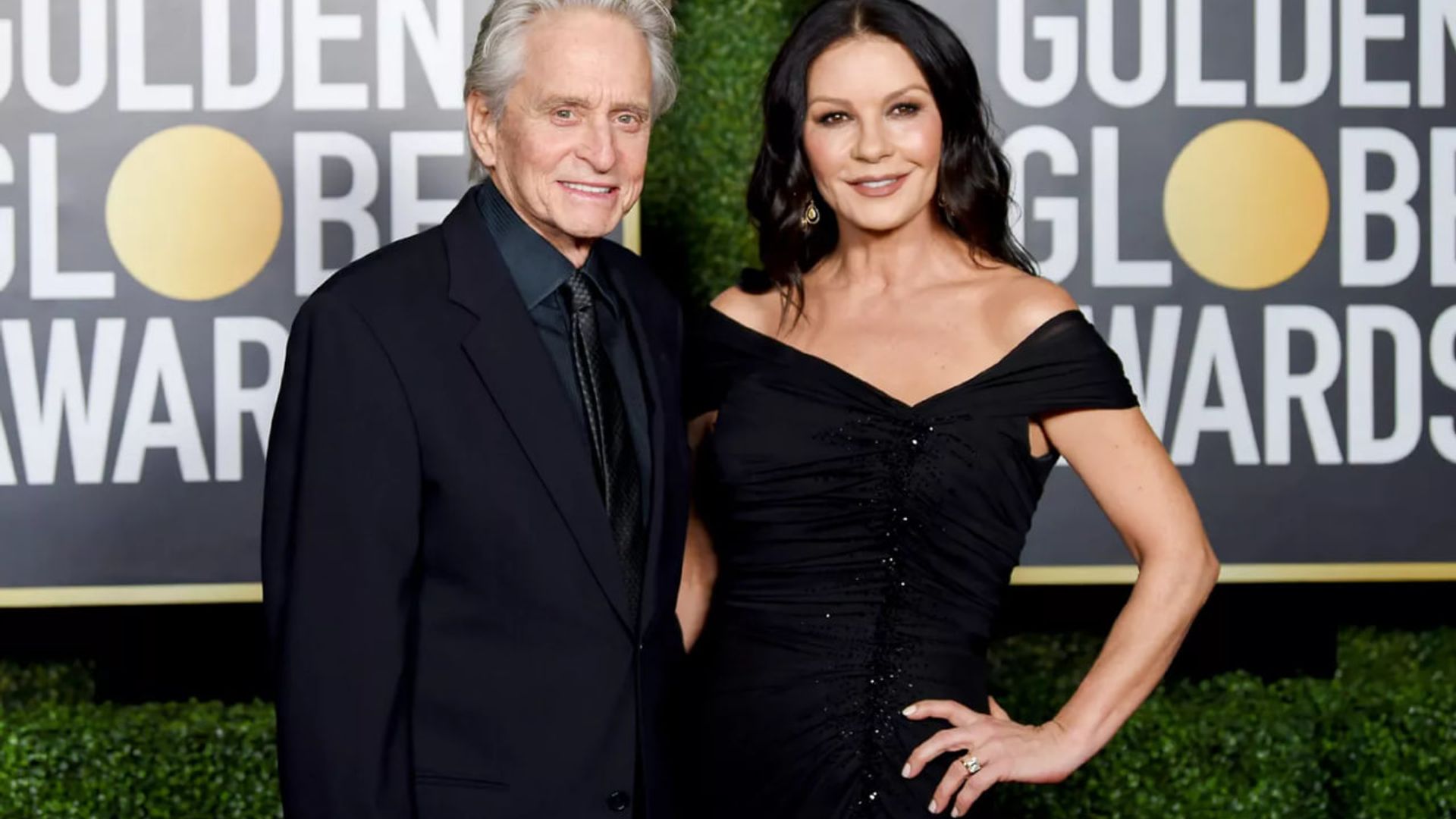 Xojayinning etiklarini yalash Barcha Kitty Young porno