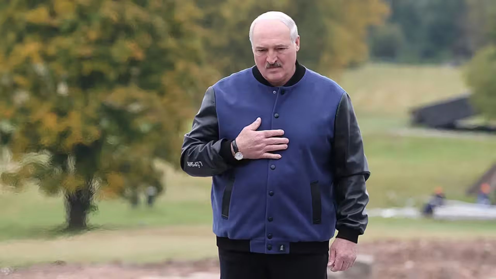 Jinsiy aloqadan keyin jinsiy olatni bezovta qilish Onlayn lezbiyen pissing porno