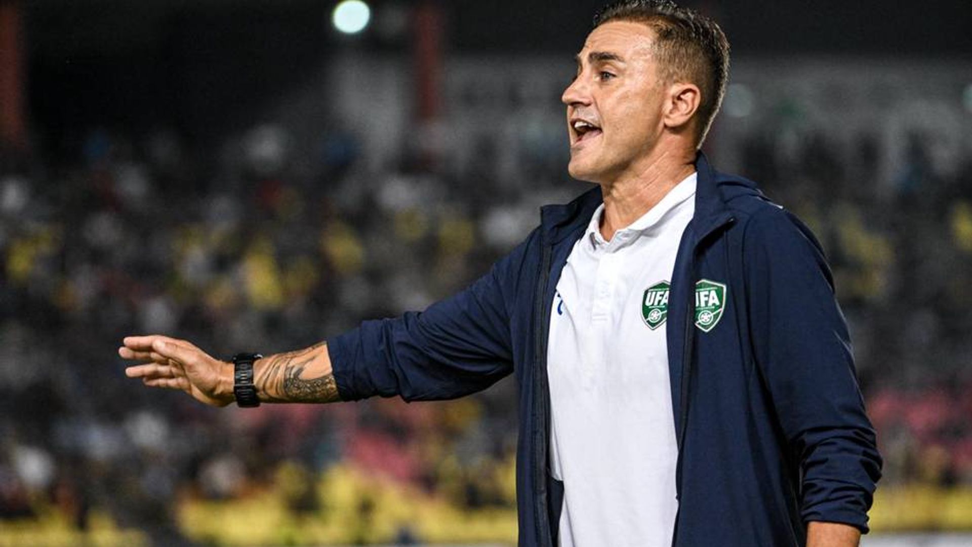 Krasnogvardeyskaya metro bekati yaqinidagi erotik massaj saloni It uslubidagi qinning yaqindan korinishi