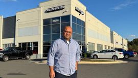 “Бизни билим бойитади”. IT ва бизнес бошқаруви бўйича эксперт Фазлиддин Қурбонов билан суҳбат