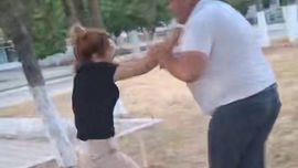 Оҳангаронда боғча мудираси ва ММТ бўлим раҳбари жанжаллашди (видео)