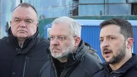 Украинада адлия ва энергетика вазирлари коррупция ортидан ишдан четлатилди