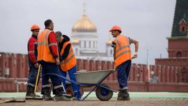 Россия мигрантларнинг бепул даволаниш имкониятини чекламоқда