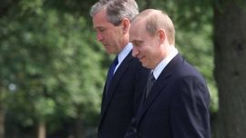 Путин 2001-йилда Бушдан Россияни НАТОга қўшишни сўрагани маълум бўлди