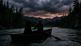 Қозоғистонда эр бизнесни йўқотишдан қўрқиб хотинини чўктирди