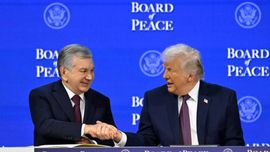 “Бу ерга Ўзбекистон президенти келди!” — Трампнинг Шавкат Мирзиёев билан учрашувидан кейинги ҳаяжони